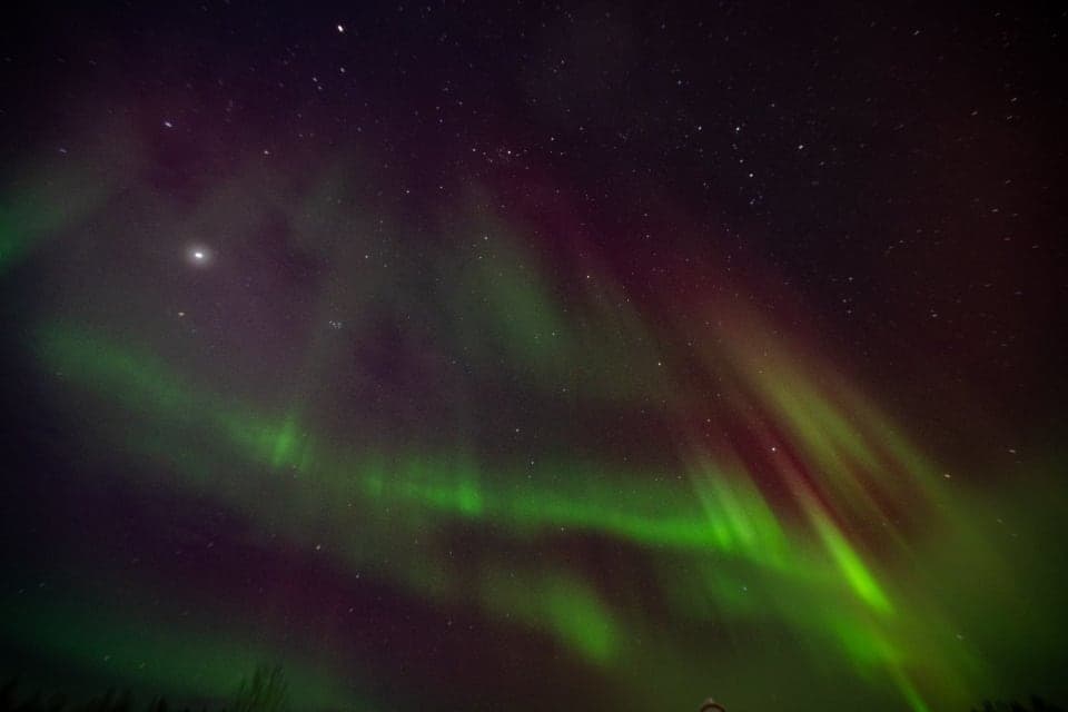 Gambaran perjalanan Hari 6: Penerbangan ke Murmansk • Pemberhentian foto pemecah es Lenin • Perburuan Aurora